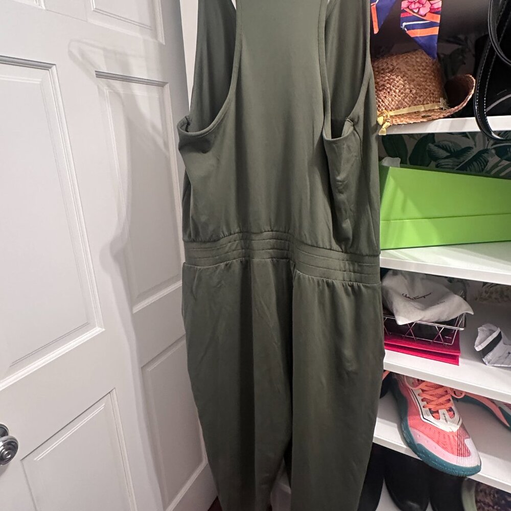 Best jumpsuit ever ever ever> NIKE Yoga Women's Dri-FIT Racerback Jumpsuit - Picture 3 of 6